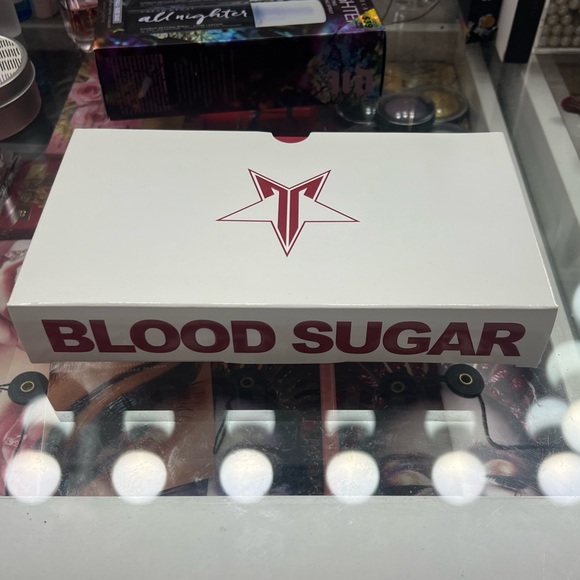 NIB JEFFREE STAR COSMETICS BLOOD SUGAR EYESHADOW PALETTE - Picture 16 of 16